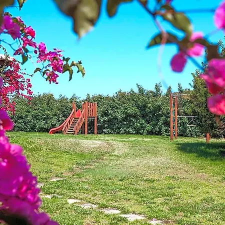 Hotel Isa-residence With Swimming-pool In Campulongu Just 600 Mt From The Sea Villasimius