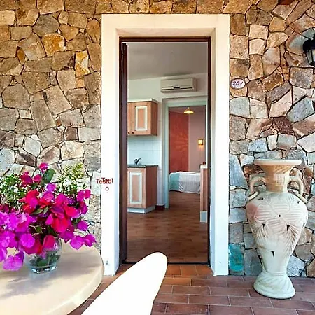 Isa-residence With Swimming-pool In Campulongu Just 600 Mt From The Sea