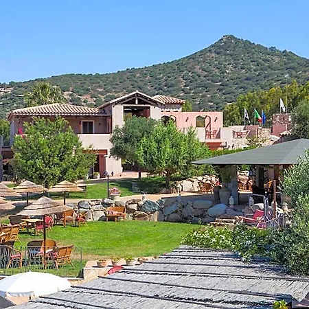 Hotel Isa-residence With Swimming-pool In Campulongu Just 600 Mt From The Sea 3*
